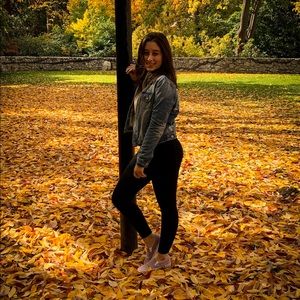 Meet your Posher, Audrey